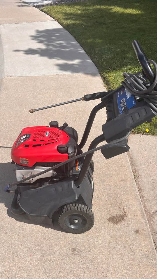 Pressure Washer red black
